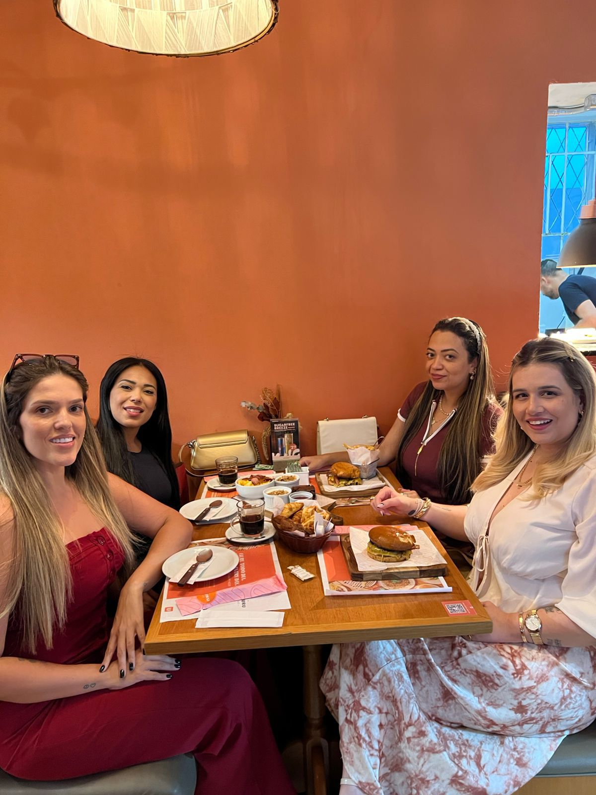 Encontro do Conecta Elas na cafeteria Oluru